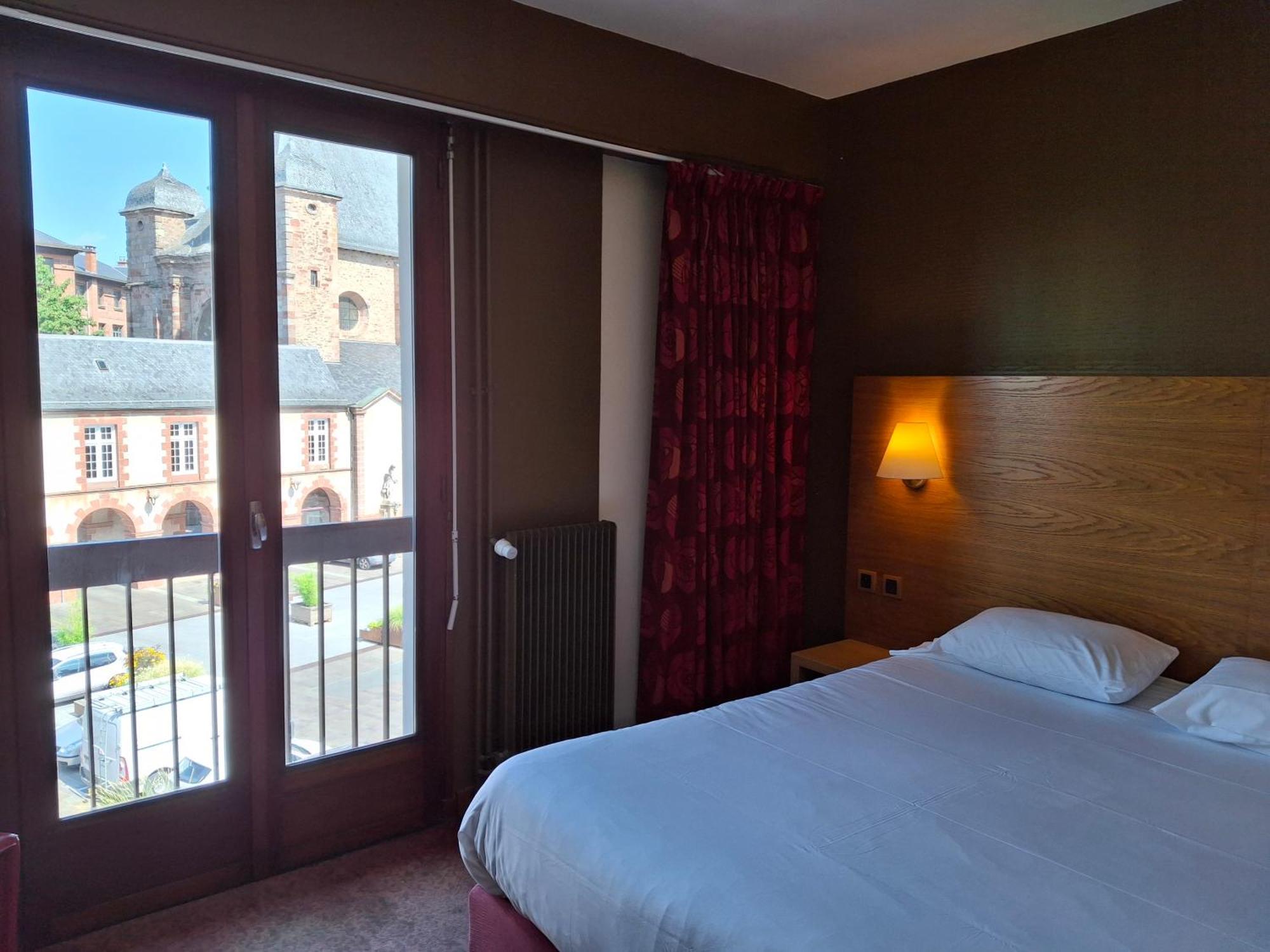 Hôtel Tour Maje Rodez Exterior foto