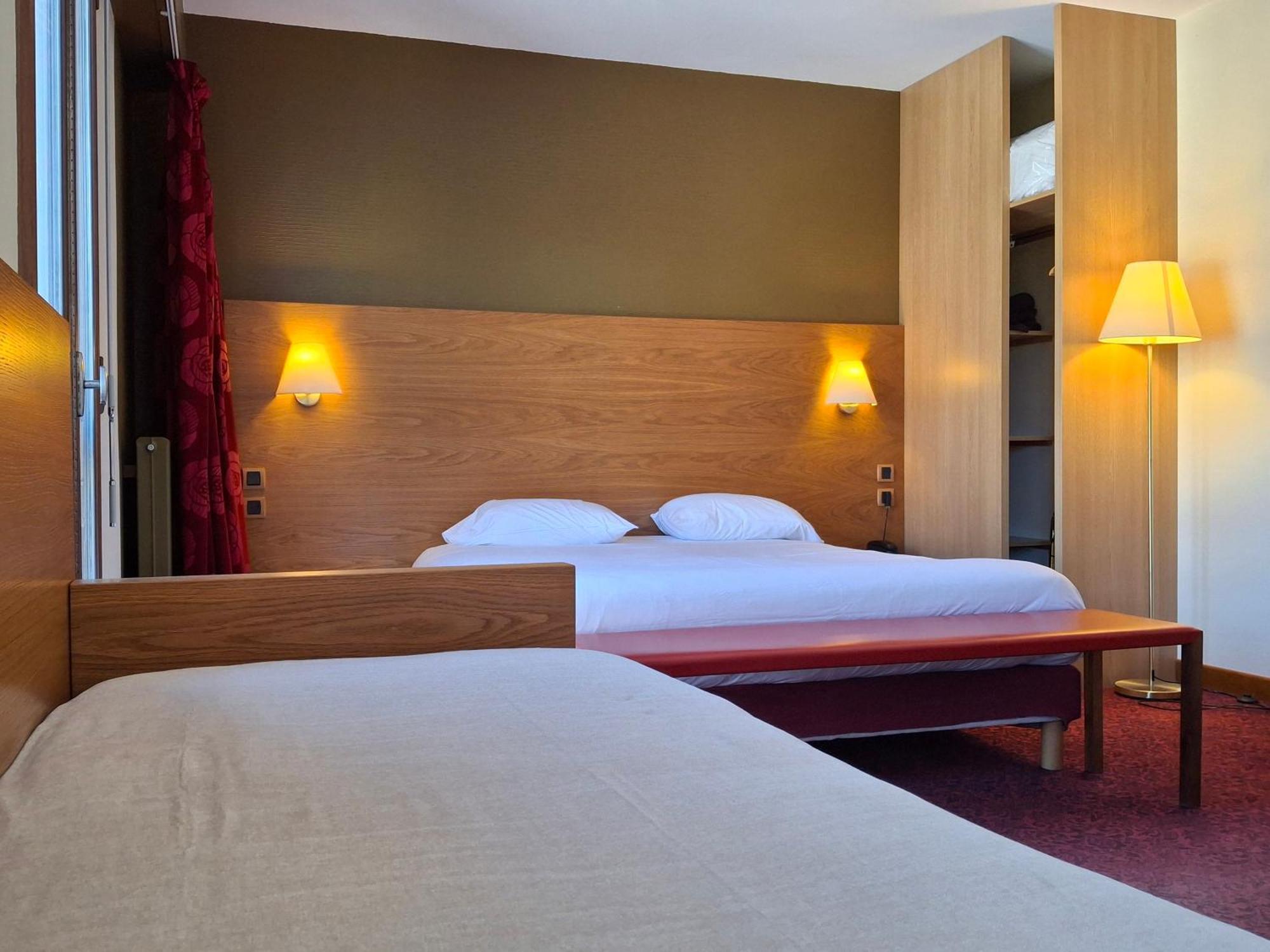 Hôtel Tour Maje Rodez Quarto foto