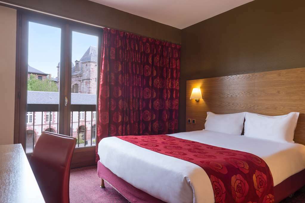 Hôtel Tour Maje Rodez Quarto foto