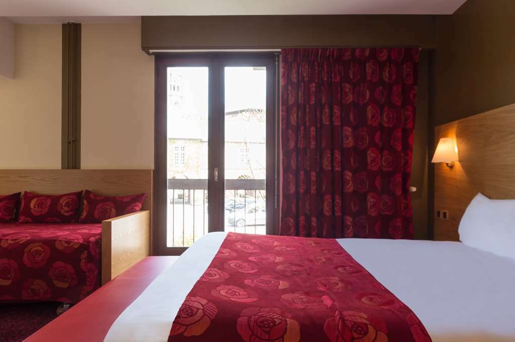 Hôtel Tour Maje Rodez Quarto foto